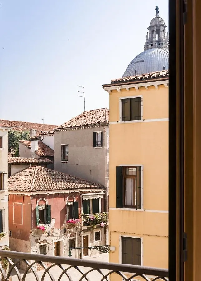 Accademia Charm Apartments By Wonderful Italy Venice Italy
