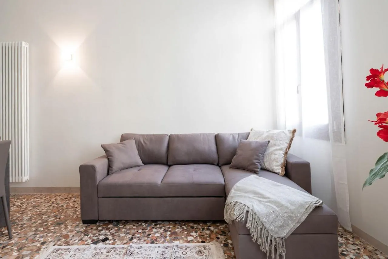 Accademia Charm Apartments By Wonderful Italy Venice