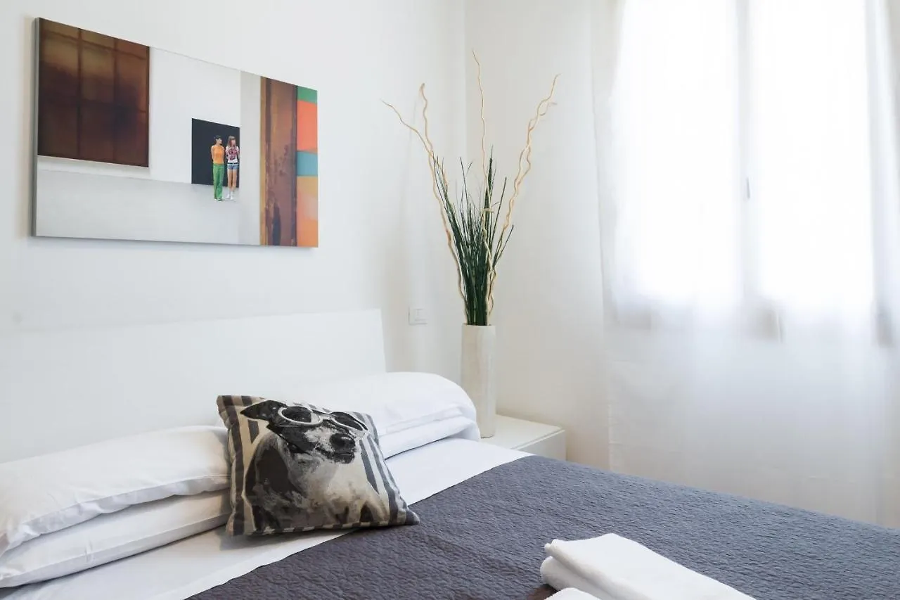 Accademia Charm Apartments By Wonderful Italy Venice 0*,  Italy