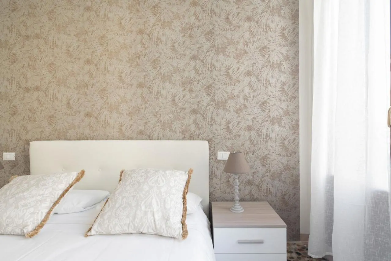 Accademia Charm Apartments By Wonderful Italy Venice 0*,  Italy