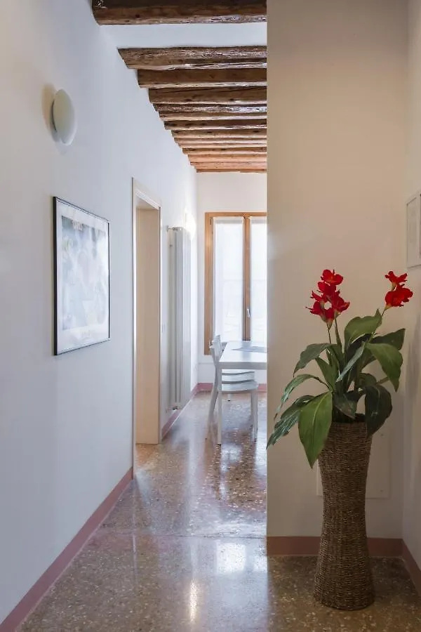 Accademia Charm Apartments By Wonderful Italy Venice Italy