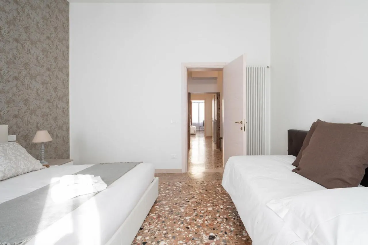 Accademia Charm Apartments By Wonderful Italy Venice