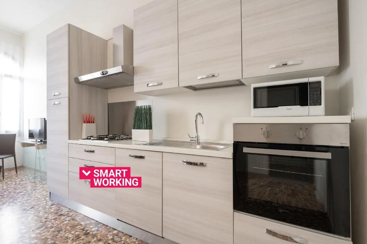 Accademia Charm Apartments By Wonderful Italy Venice 0*,