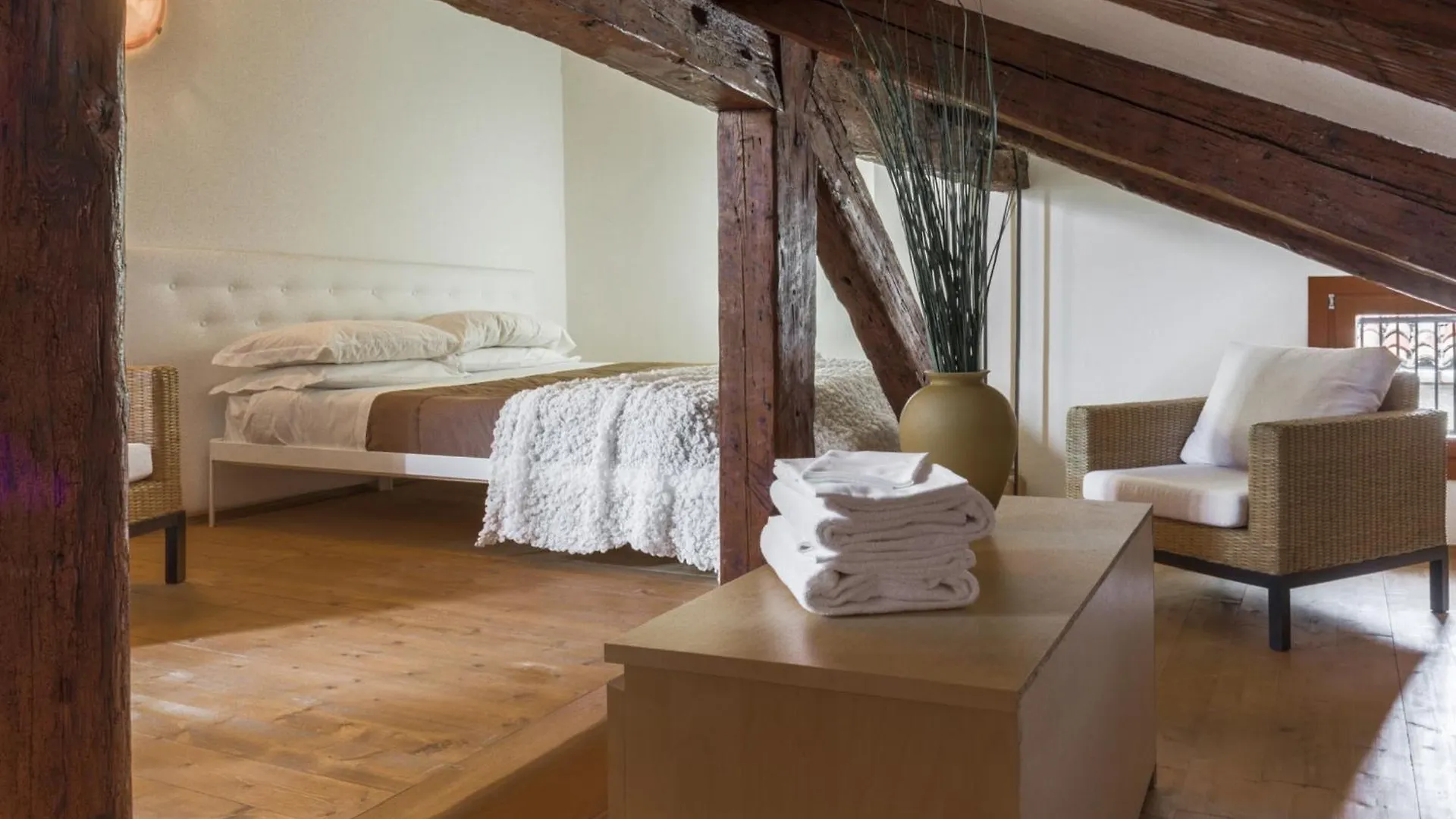 Accademia Charm Apartments By Wonderful Italy Venice
